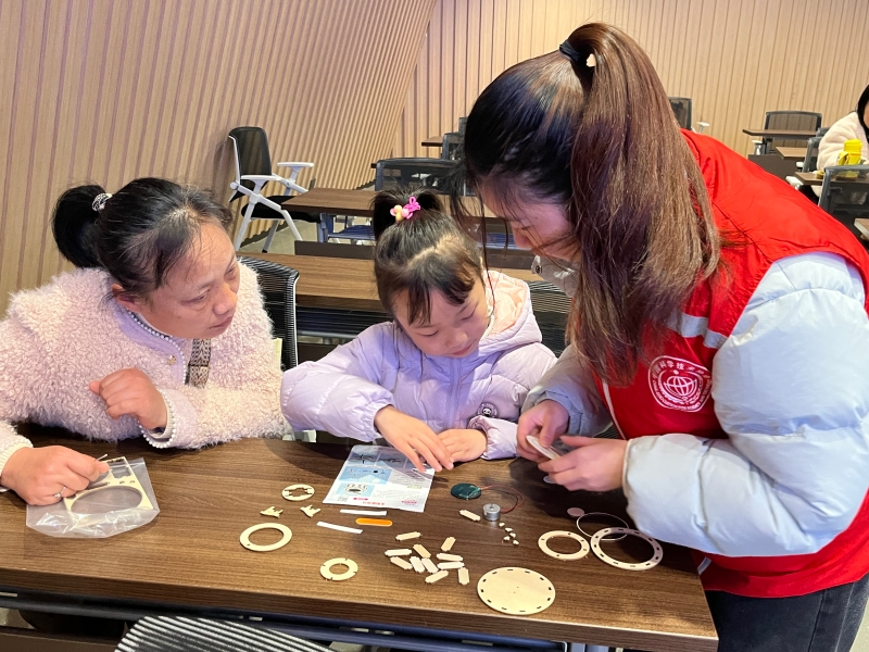 �����пƼ��ݽ���̫���������Ļ�е����