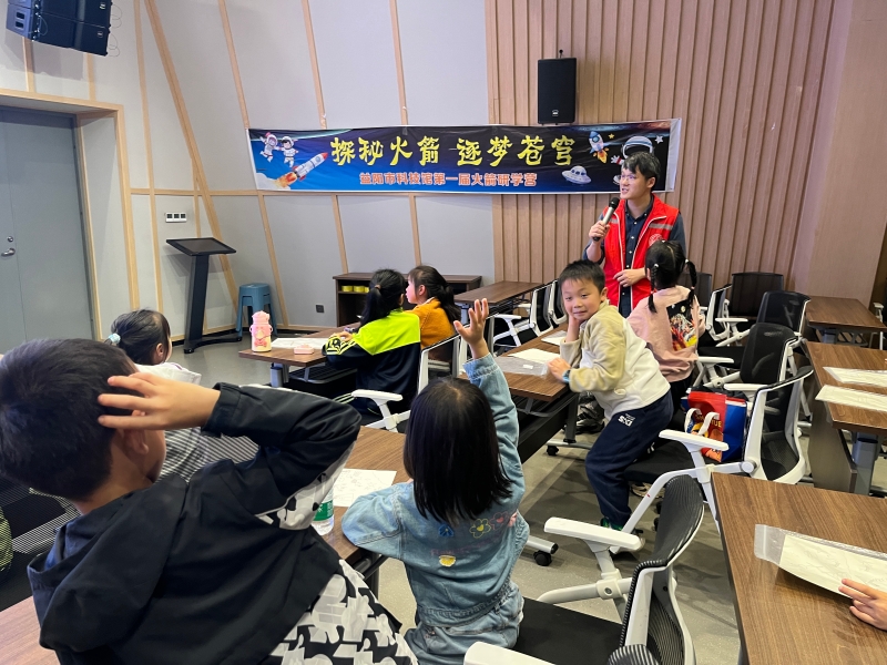 ���κ�½�գ����ִ�δ��